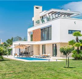4 bedroom villa with pool near Pula, sleeps 8
